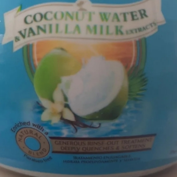 Garnier Whole Blends Hydrating Hair Mask - Picture 6 of 8